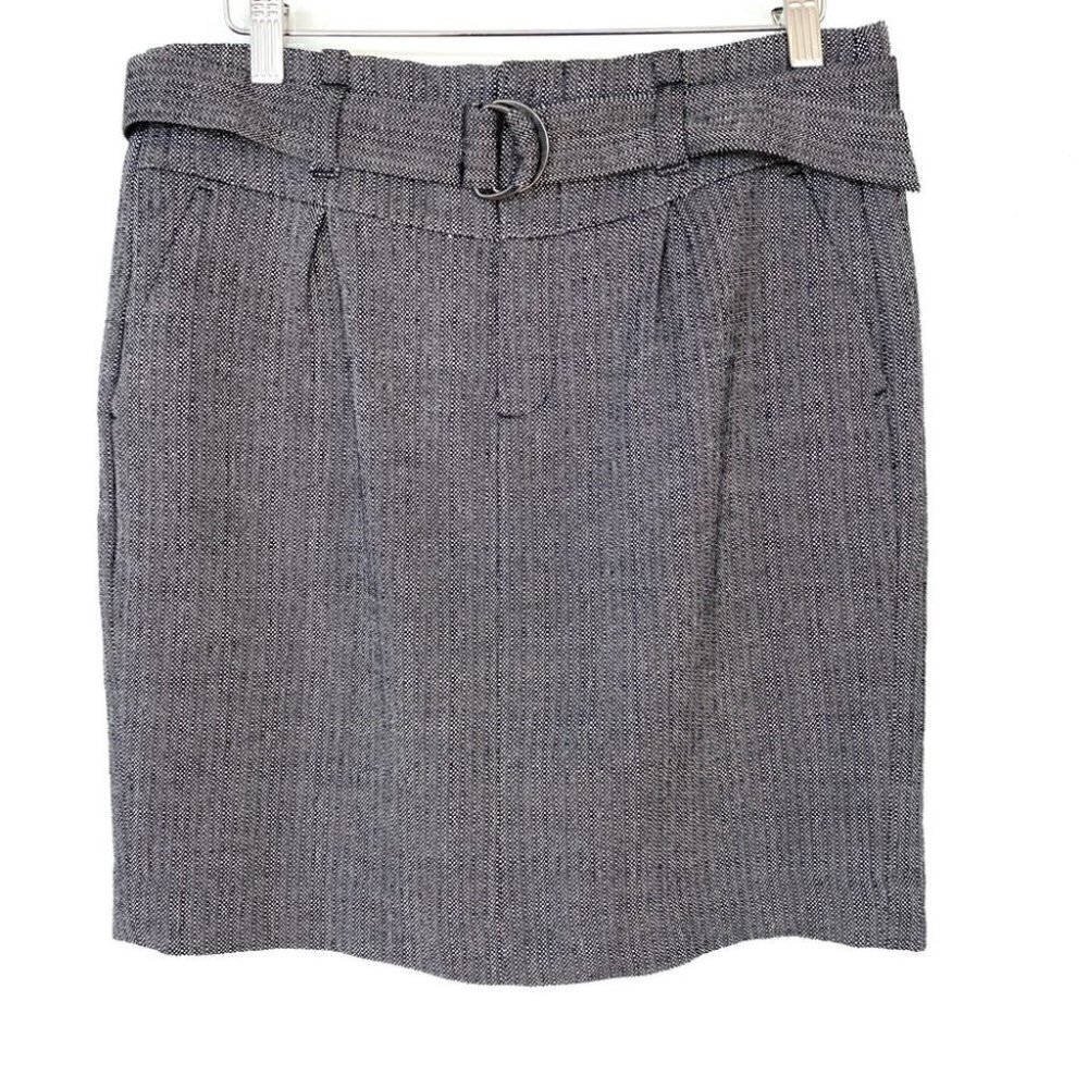 Banana Republic pencil skirt, belted, in a wool tweed blend